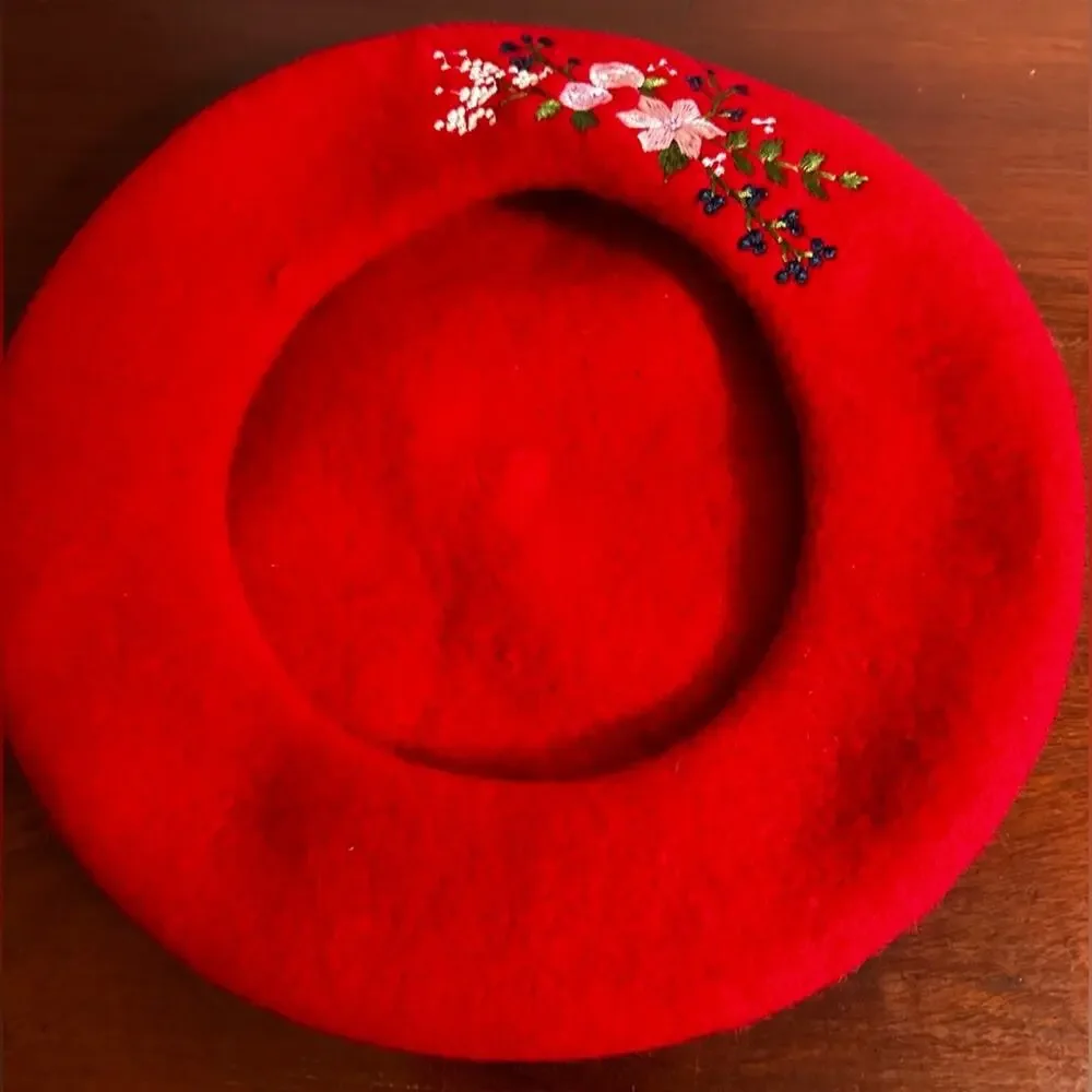 Red Beret Floral Embroidered Wool Hat French Accessory Trendy Retro